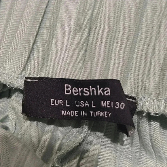 Bershka wide leg drawstring pants in green - Picture 7 of 7